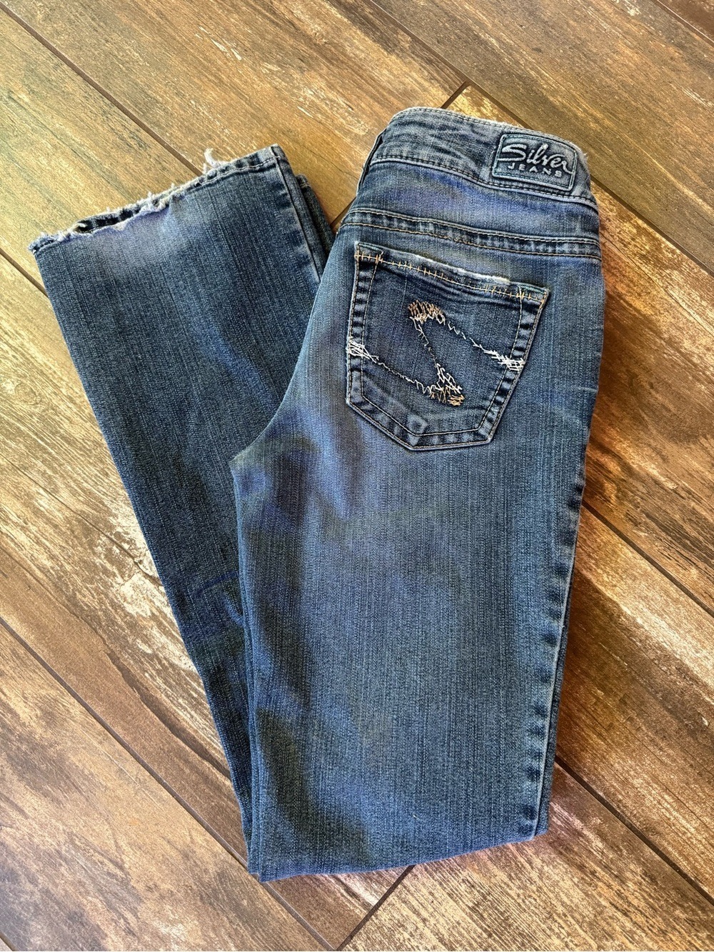 Distressed Suki Silver Jeans Medium Blue Bootcut Jeans size 27